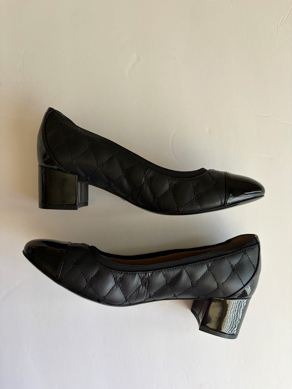 Vionic Ruby Quilted Leather Block Heel Black Pumps Size 8.5 Olympia - Picture 3 of 8